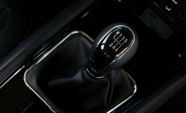 老司机是喜欢开自动挡还是手动挡 f6f395ab4c3c451d9cd722b2740040e6.jpeg