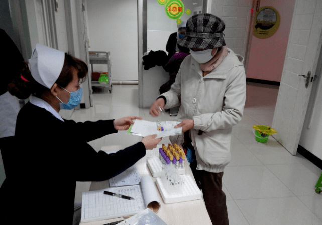 水平|38岁女子血糖12.8降至5.6，医生：1物是血糖“清理工”，平时可多吃