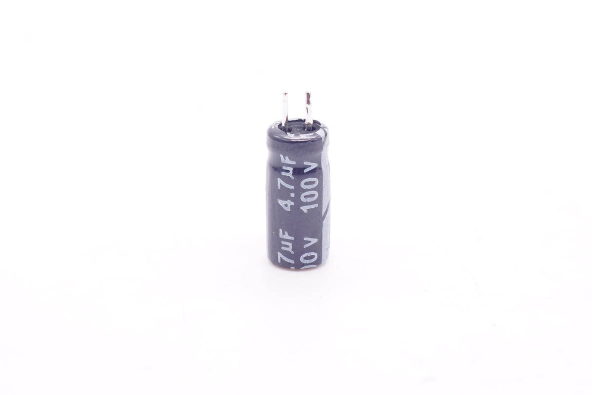 支持5-20V齐全电压档位，既可充iPhone 13又能充笔电，古石30W快充充电器拆解