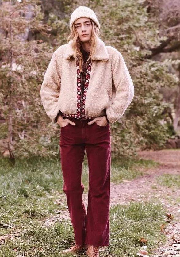 感觉 短款外套才更时髦!上身显瘦又时髦,小姐姐妥妥的时髦精