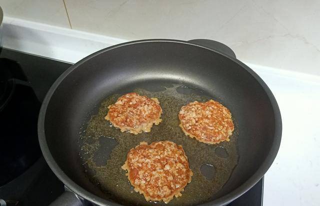 蔬菜|1片面包2种吃法,1种豪华1种香,6样早餐晒朋友圈,网友:太丰盛