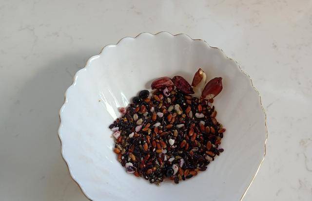 新世界|夏天如何优雅地做一桌早餐?发朋友圈,网友大嚷:打开新世界