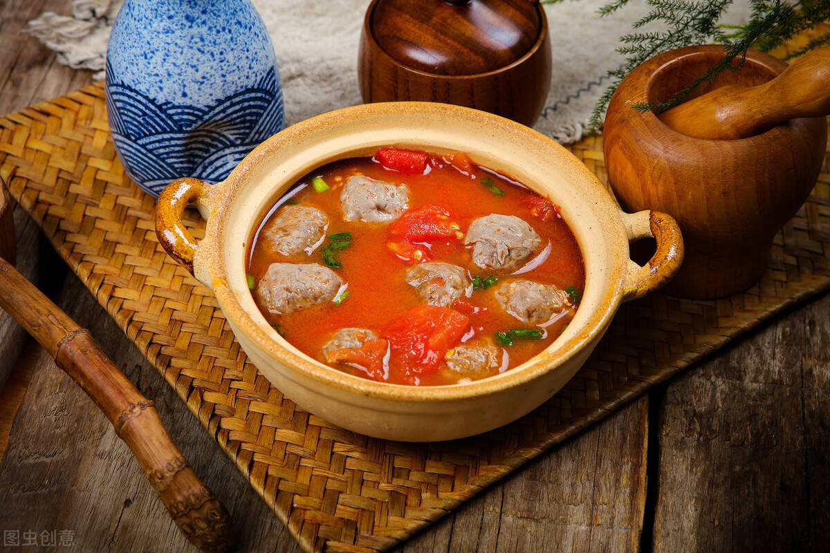 原创番茄丸子汤,酸甜鲜香营养丰富,寒冷冬天里喝上一碗太满足了