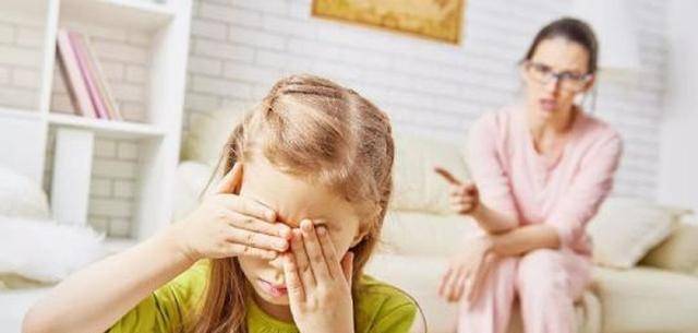 家长|家有几个娃，应该怎么养？学会几个小技巧，几娃”变“几宝