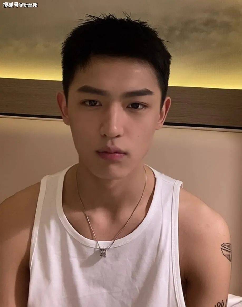 网红"猪有蹄"被男友家暴,高纯熙回应她"打气",会去自首认错