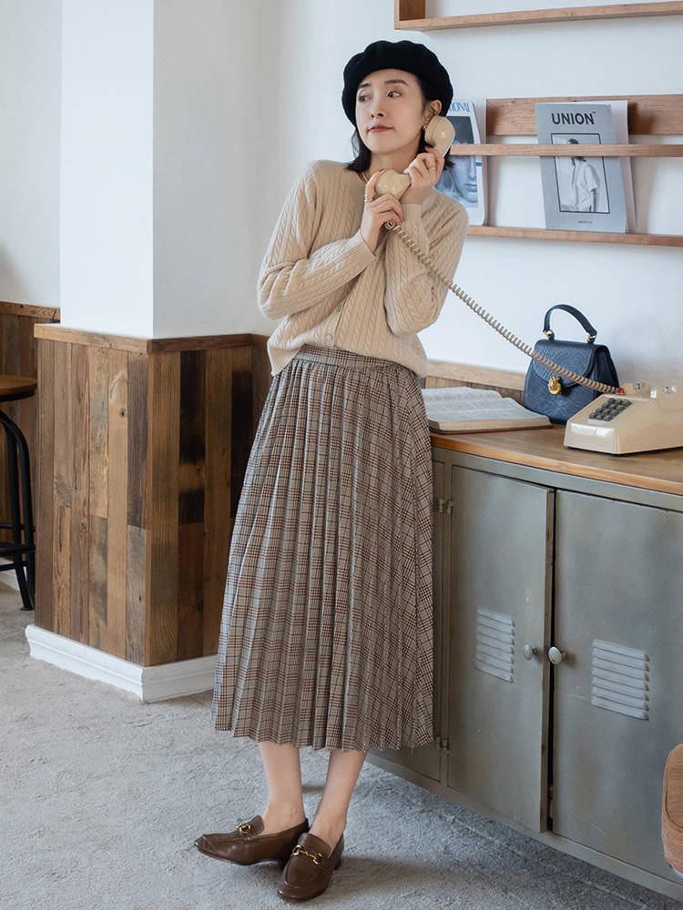 下半身 真正洋气的女人都不会乱穿衣，看看这些百搭日常的穿搭，保暖洋气