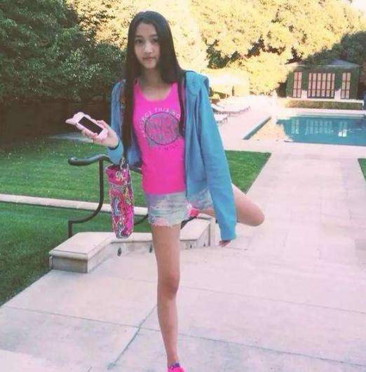 身材 中国腿最美的女星，莫文蔚腿投保三千万，关晓彤杨幂被封“腿精”