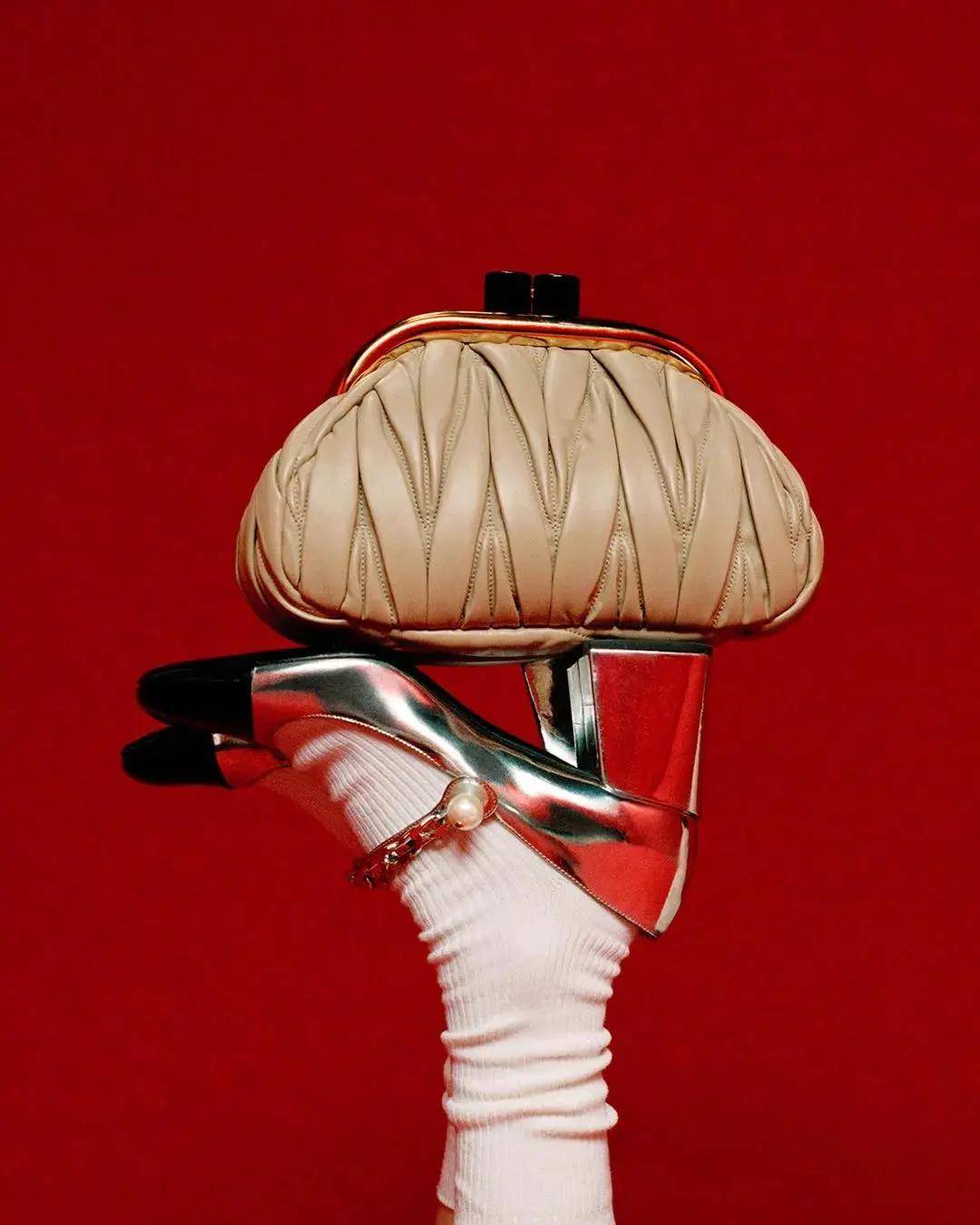 经典 别再穿马丁靴了！今年玛丽珍鞋才是正流行！