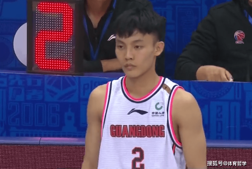 广东队徐杰长高了!易建联体重创新高,1小将身高比肩姚明