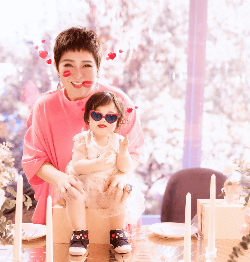 原创向太鼓励郭碧婷接着生,郭爸爸表示赞同但否认女儿是为钱生子的