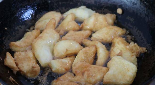 水大叔|鸡蛋自从学会这做法,我一家一周做5次,5个做一锅,上桌就光盘