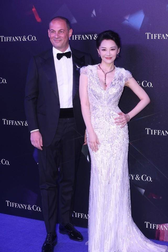 状态 许晴杨洋同框梦回花少2，许晴52岁的状态太好了，一点不输杨洋