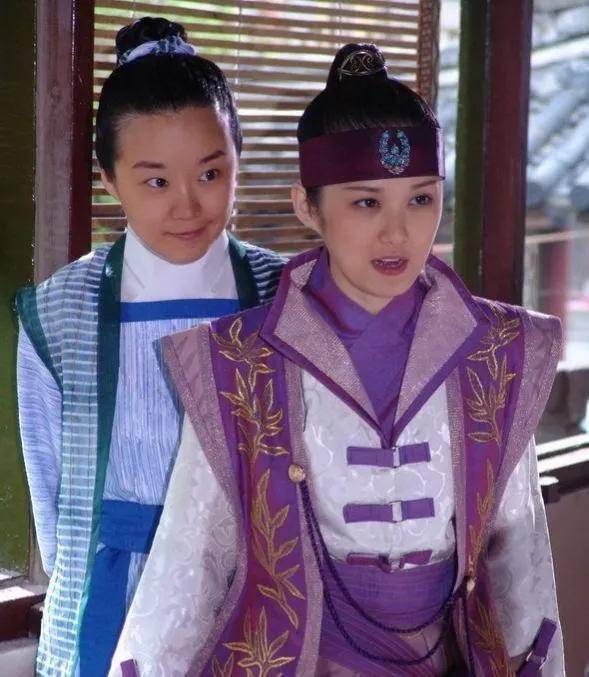 喜剧|《刁蛮公主》“宫廷喜剧风”看服观众~ 张娜拉“跨国”公主很讨喜