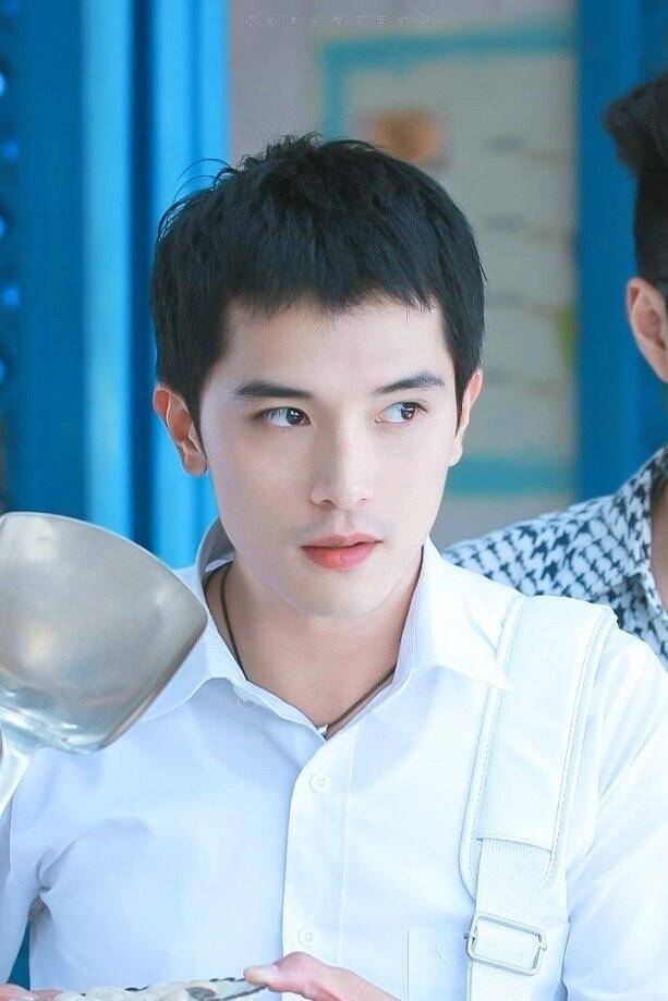 眼睛痞帅但不油腻的男演员，我只服这4位！天生有一张“花心”的脸邱泽黄宗泽欧豪