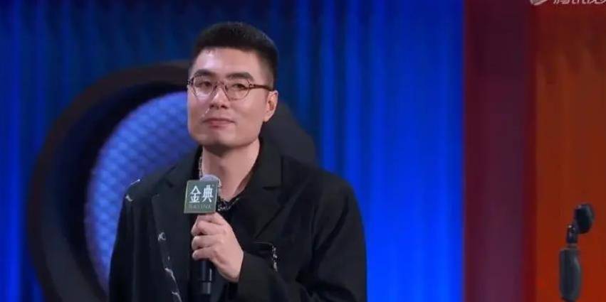 因为|李诞聪明之处在《脱口秀》中体现，庞博在第四季获第二名有争议？