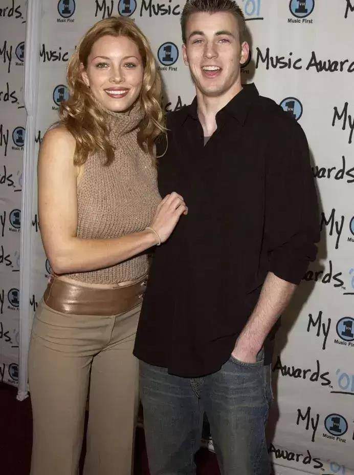 Cohen|美队和丁日前女友被曝恋爱?傻脸娜的超级英雄会是他吗?