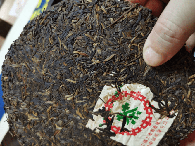 06年布朗山大树茶口感层次很丰富