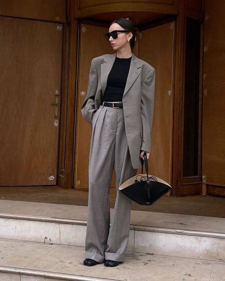 身材 今年毛衣流行这么塞！巨显瘦显高巨好看！