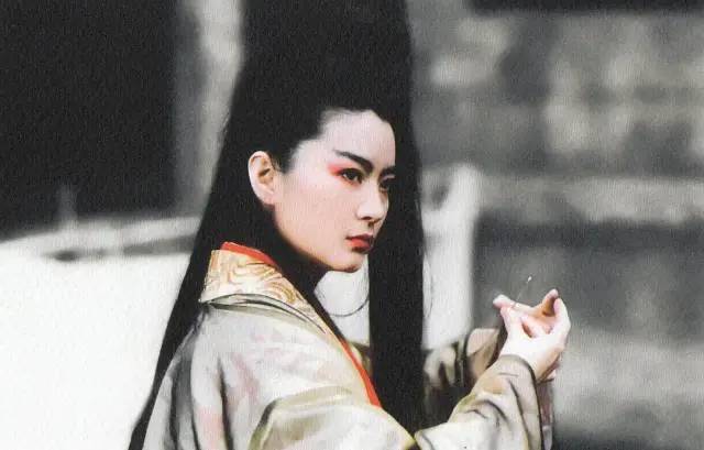 周星驰|香港电影十大经典角色,“九叔”林正英,“禁欲系”法海令人难忘!