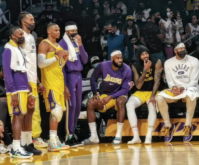 开拓者|NBA官方首期球队实力榜！雄鹿力压湖网排第一，篮网第二湖人第五