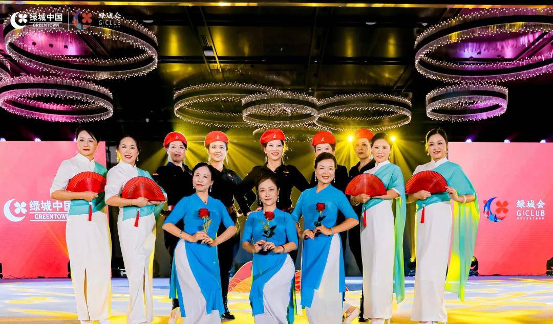 年华 花样的年华，如诗如花亦如歌