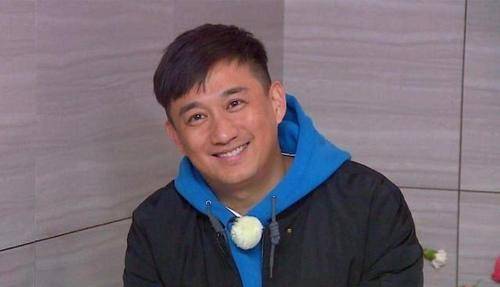 因为人到中年就“发腮”？这些男星颜值骤降的背后，是骨相在作祟