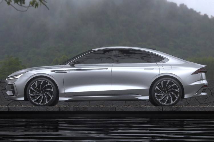 溜背式设计贯穿式屏幕林肯全新轿车来了