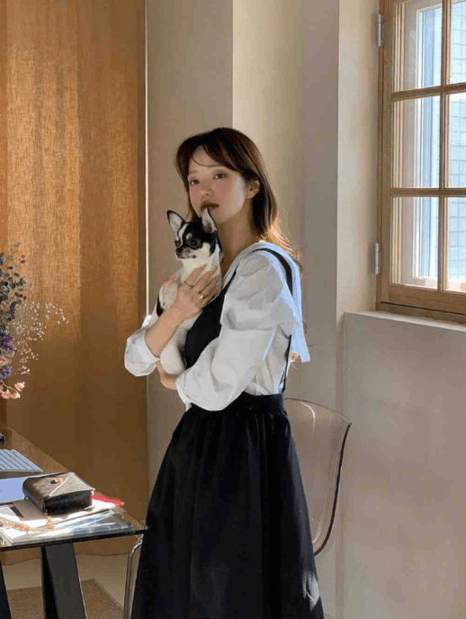 感觉 韩国小姐姐碎花裙配衬衣，温柔又很减龄