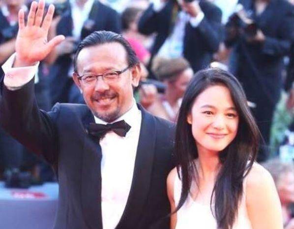 因为|58岁的姜文，从娱乐圈清流，到如今和关晓彤合作跌倒，真不应该