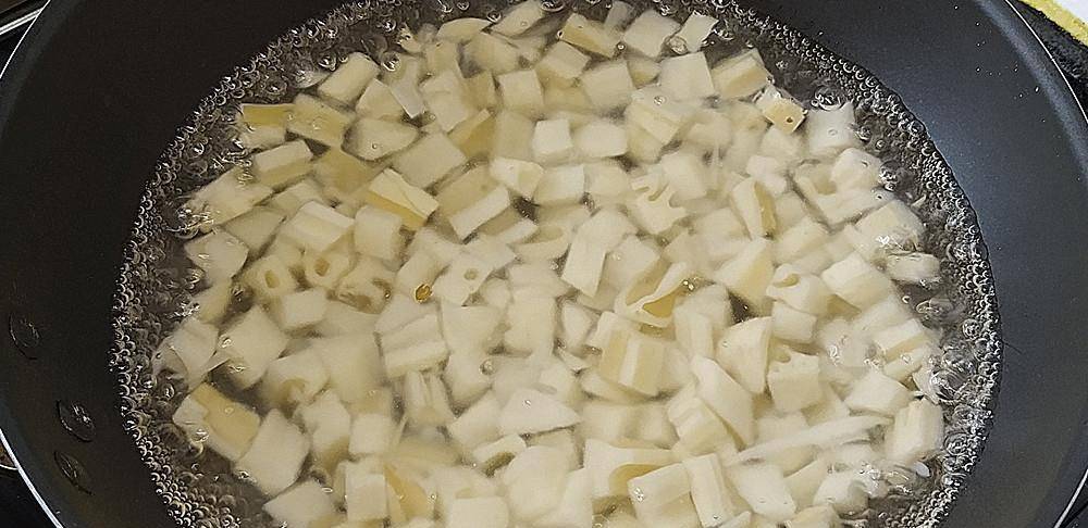 豆腐皮制作过程是否放入石膏 7708351f2bcd49c9aacd028e52dc54b8.jpeg