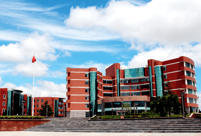 大学怎么分到好的校区 8c5b1979e65d424588c1a2d7c9dbc958.png