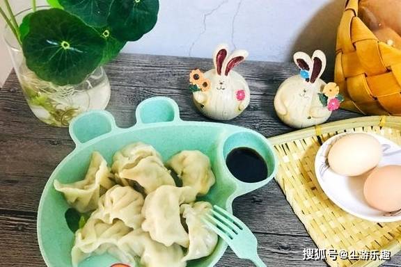 发面饼|在家自己给孩子做早餐，有荤有素，成本低，营养高