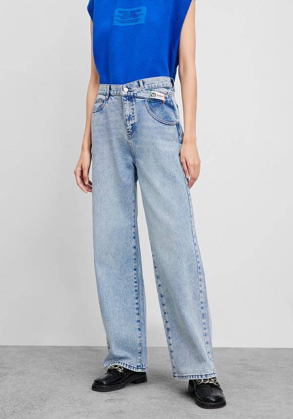 伍珂玥 “好声音”广东美女伍珂玥夺冠，我只想学会复古港风穿搭！