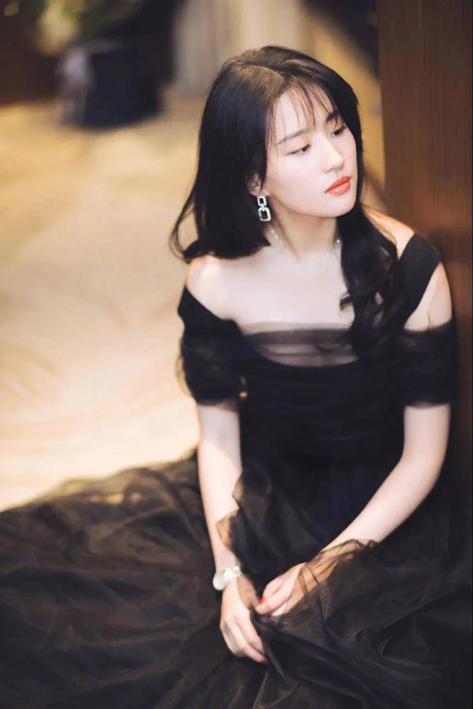 卷发如何做到换发型等于换头？看完这几点，秒变女神！