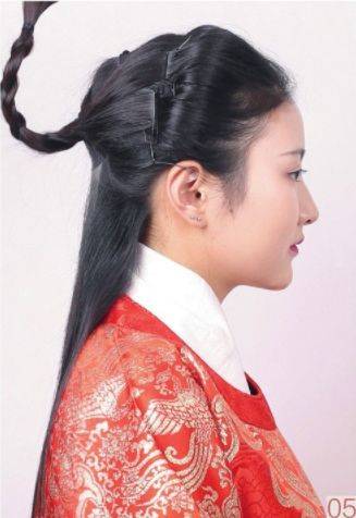 假发明代造型：贵夫人堆砌盘发造型