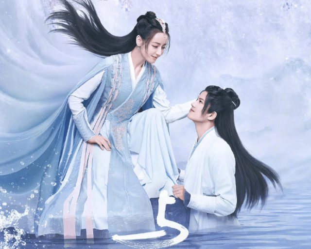 好身材|任嘉伦新剧曝光,穿假“肌肉衣”惹争议,网友:满满硅胶感