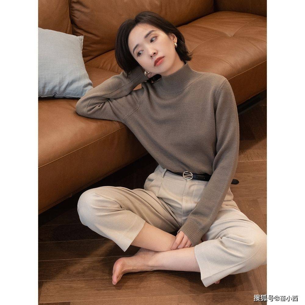 服装 奔三奔四的女人，秋冬多穿“毛衣”，漂亮的款式和版型，都选好了
