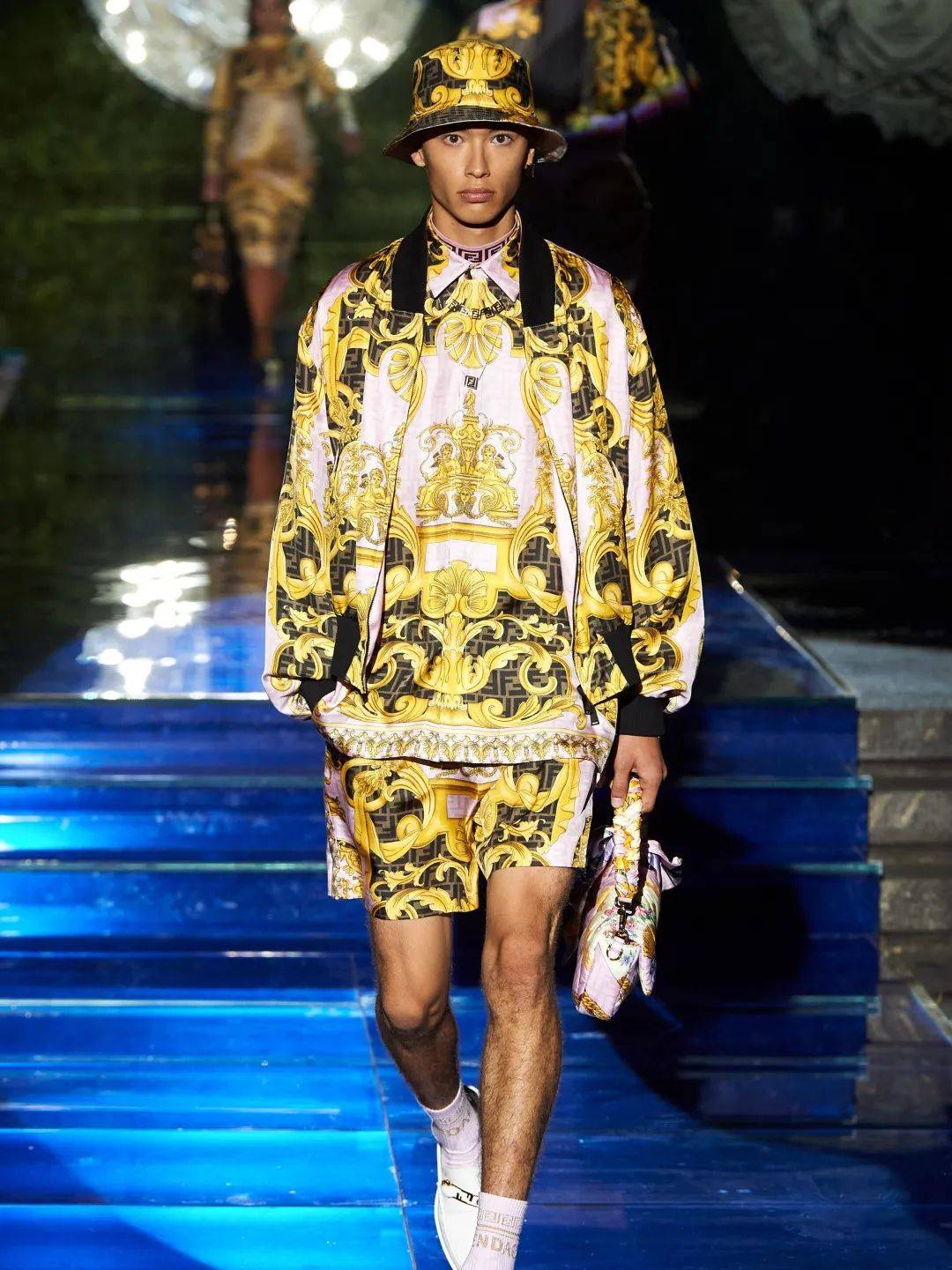 Jones 求求她别再折腾了，仙女土成大妈！