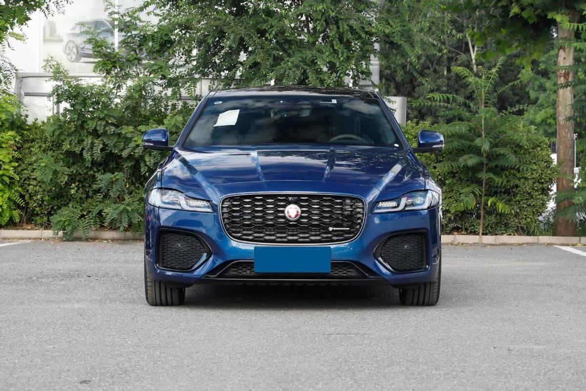 详解21款捷豹xfl20t动力爆出400nm扭矩换装49面水晶挡杆