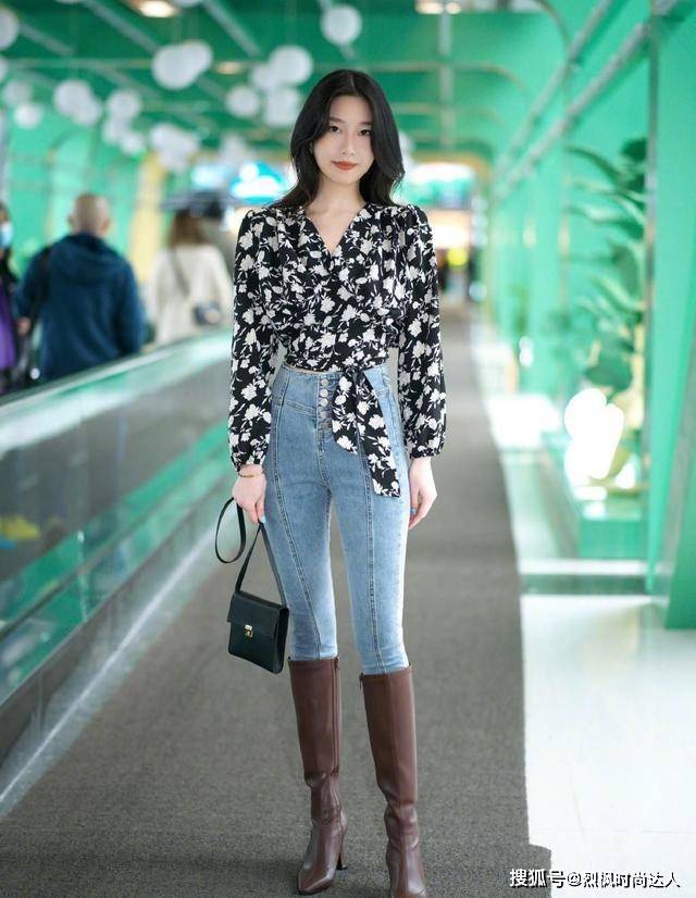 个性 被花衬衫“圈粉”了！被人们嫌弃老土的它，上身效果原来这么美