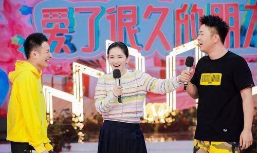 因为|《快本》6人变4人?网传他俩要离开,谢娜成“罪人”,撇不清了