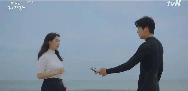 尹惠珍|豆瓣9.0，高质量男性的社交牛逼症，男的女的都不放过