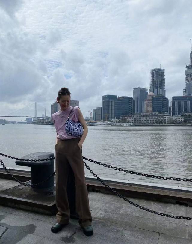 面料 终于知道为啥穿成矮个子！4点穿衣禁区太踩雷，没有1米8hold不住