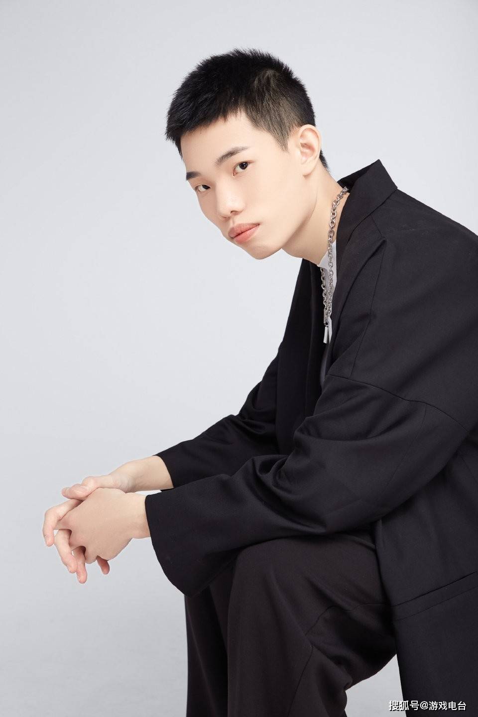 鲨鱼22岁生日化身团宠,好友粉丝齐祝福,这就是大主播的排面吗?