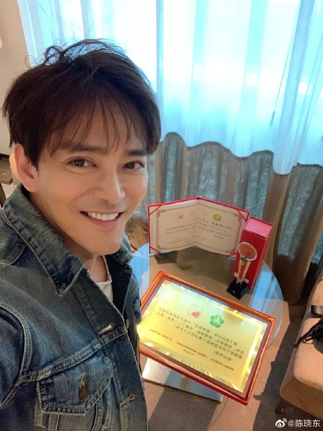 46岁陈晓东近照再变样,超深双眼皮太吸睛,曾多次被指面容僵硬_电影