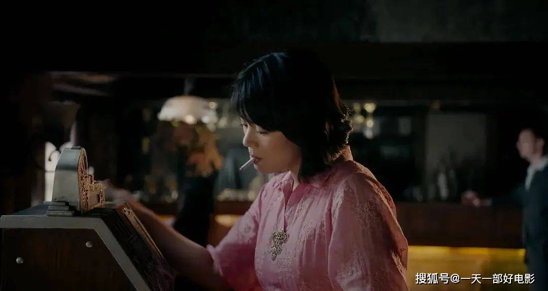 俞飞鸿|马思纯彭于晏《第一炉香》拍成了《第一炉钢》，这谁顶得住