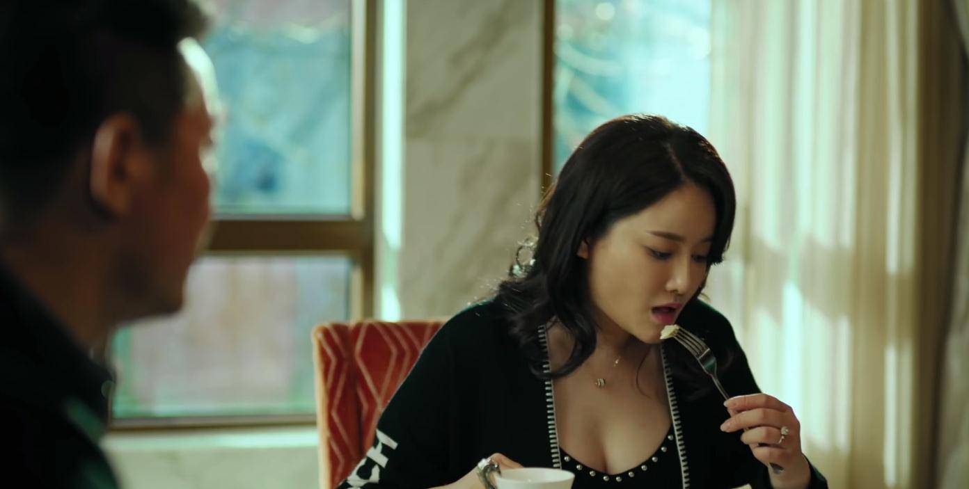 演技|《伪钞者》烂尾了，但这三个演员相信你还会继续关注