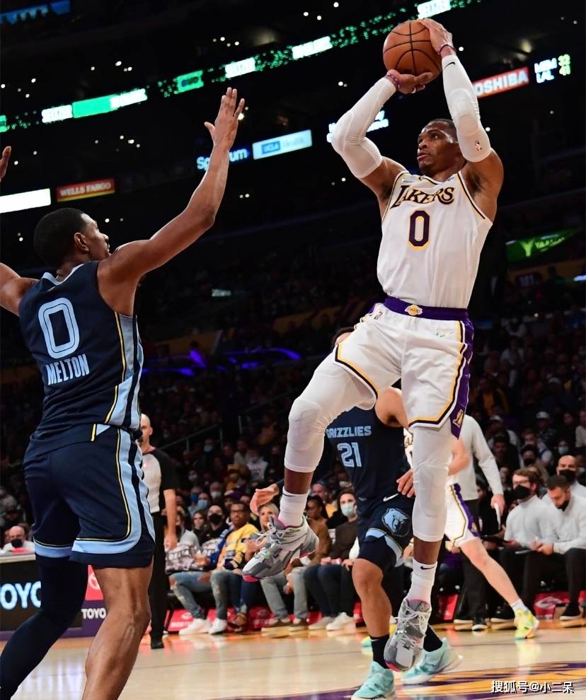 只愿加盟湖人 赢得沃格尔信任 在场狂胜44分 詹姆斯绝配竟是他 里弗斯 全网搜