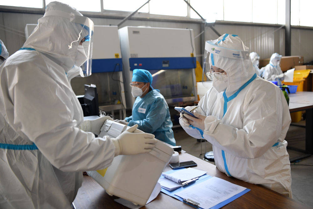 病毒“猎手”：走进“猎鹰”号硬气膜实验室