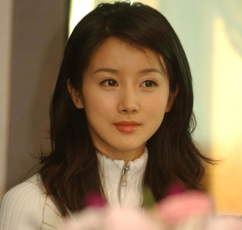 娄艺潇动脸的7位女星，一个比一个神奇，有人请医美专家鉴定自己纯天然